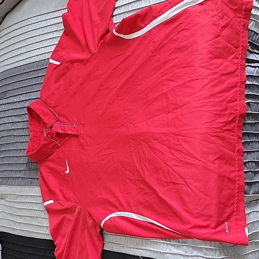 Mens Xl Nike DriFit Golf Shirt